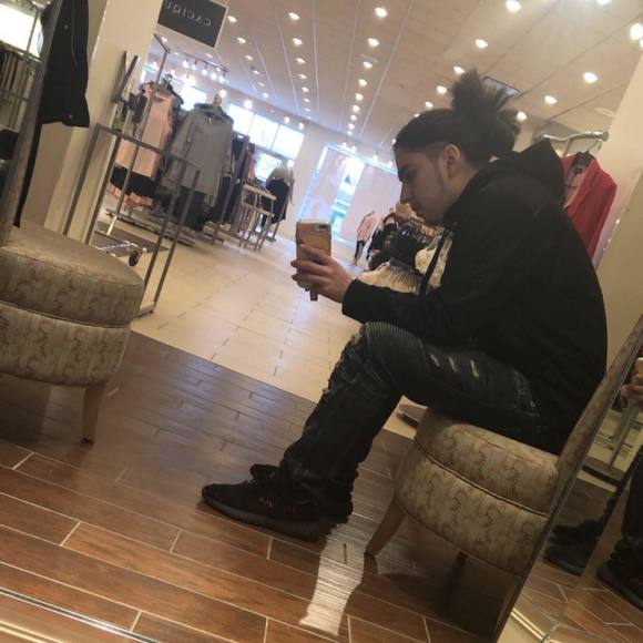 Meet your Posher, Jose luis - Picture 1 of 1